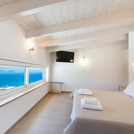Azzurro Villa Vaszilikí